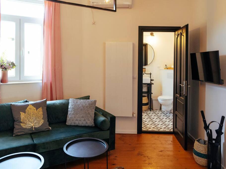 Newstudio & City Center I Balcony I Netflix Bukares Bagian luar foto